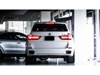 BMW X5 40e M Sport ปี 2017 สีขาว ไมล์ 107,000 กม. รูปที่ 4